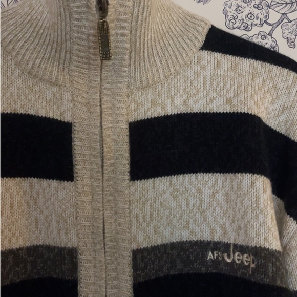 Vintage Jeep Zipup - Picture 4 of 5